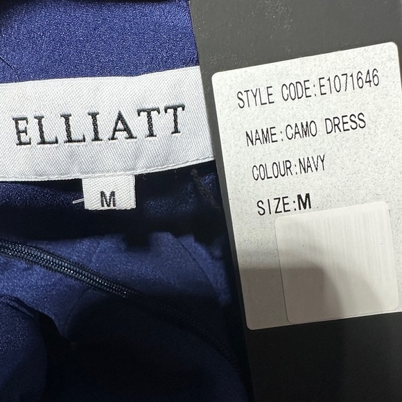 Elliatt | Camo Dress in Navy - Picture 5 of 5